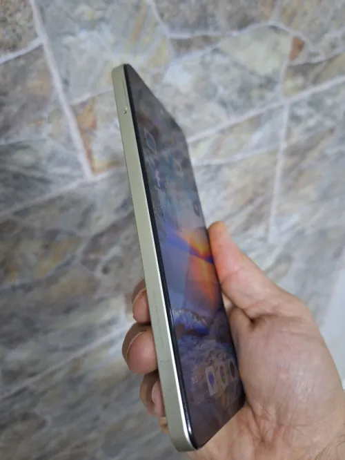 Realmi C75
