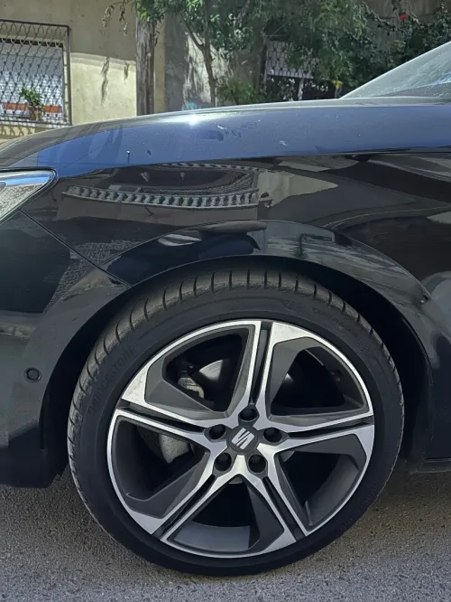 Seat Leon 2024 FR beats la full option