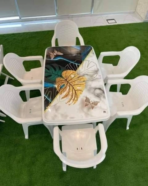 Tables et chaises طاولة طابلة و كراسي 