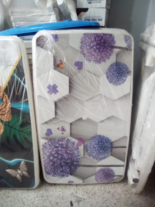 Tables et chaises طاولة طابلة و كراسي 