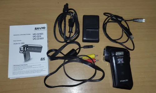 Caméscope sanyo xacti CG10