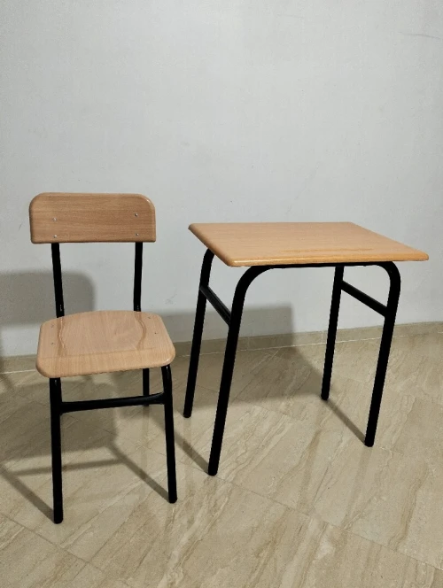 Tables et chaises 