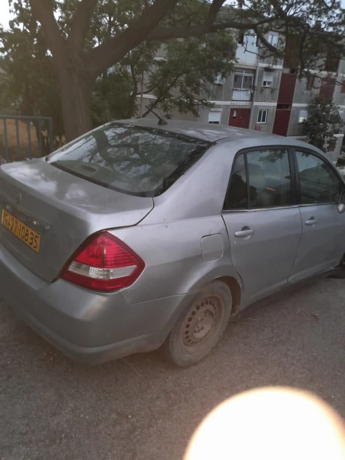 Nissan Tiida 5 portes 2008 Tiida 5 portes