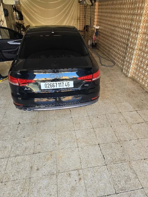 Audi A4 2017 S Line +