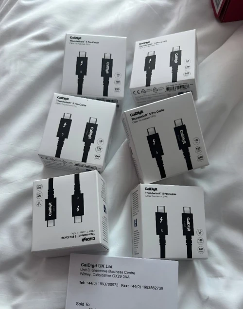 Thunderbolt 5 Pro 120GB/S 240W