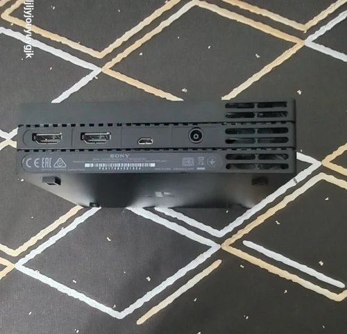 Ps4 slim