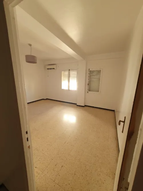 Location Appartement F4 Alger Bir mourad rais