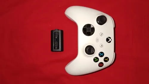 Xbox Serie S + Manette avec Batterie