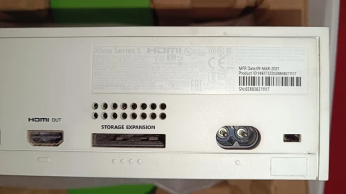 Xbox Serie S + Manette avec Batterie