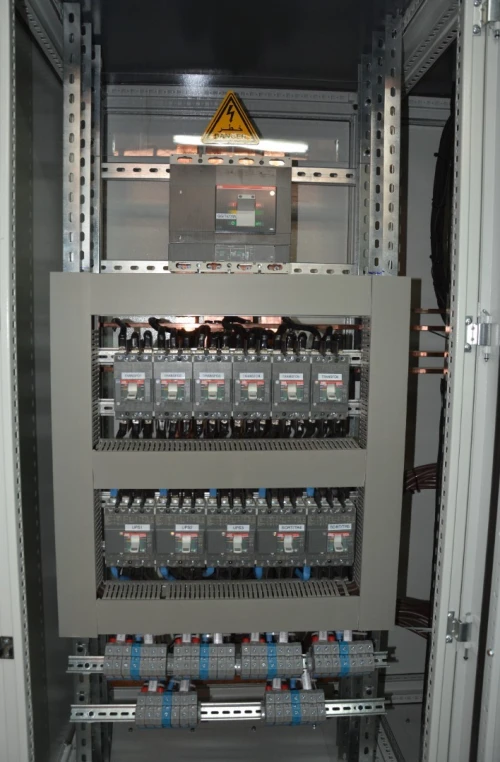 Montage et câblage des Armoires électriques 