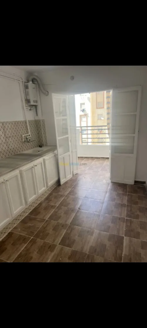 Location Appartement F3 Alger Ain benian