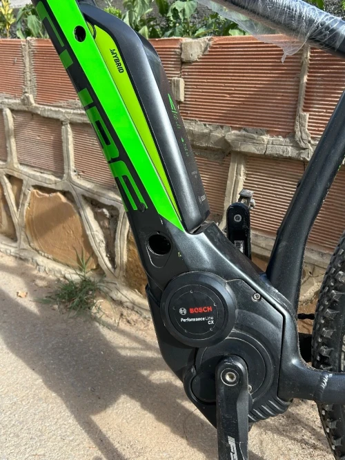 Vélo Cube réaction pro