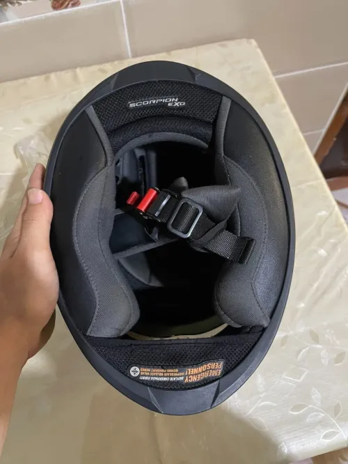 Casque de moto  scorpion exo  la taille S