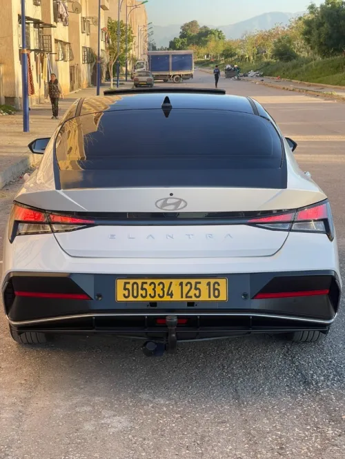 Hyundai Elantra 2025 Full option