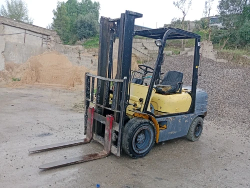 Hyundai 3 ton hauteur 4 mettre 2002
