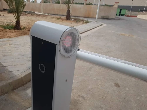Barrière automatique / barrière électrique  /الحاجز التلقائي
