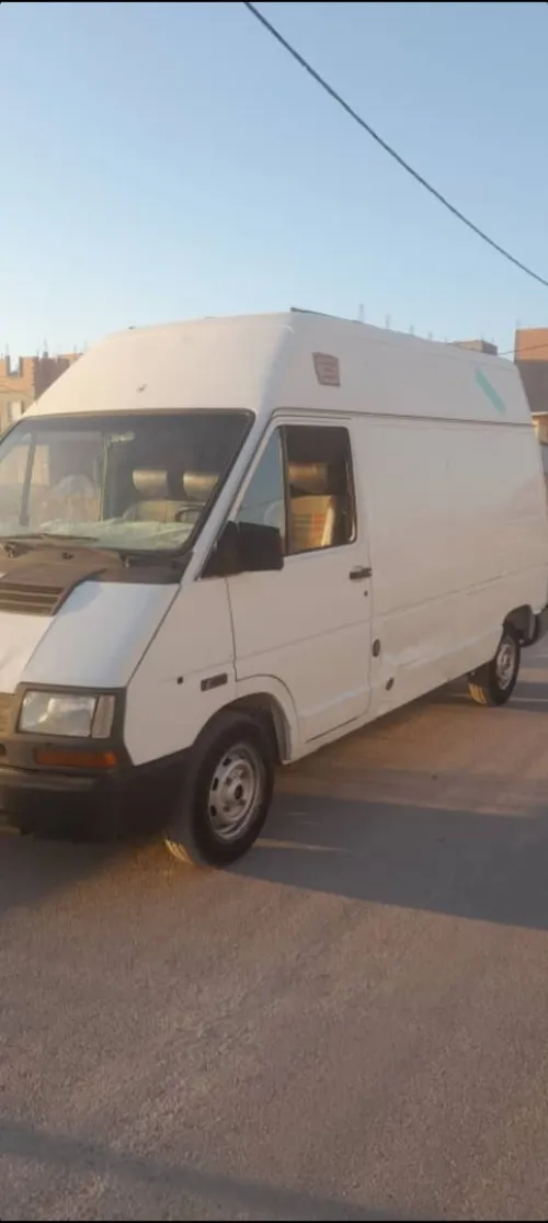 Renault Trafic 1990 .