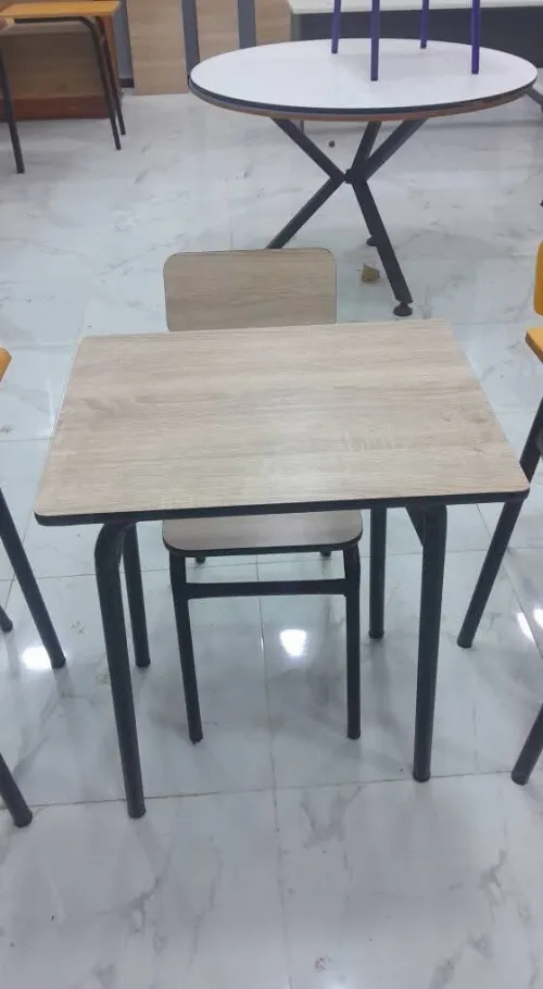 Fabrication chaise et table scolaire 