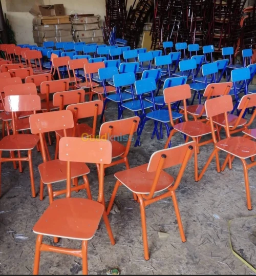 Table et chaise creche 
