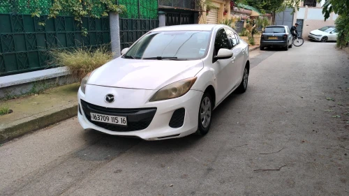 Mazda 3 box 2015 