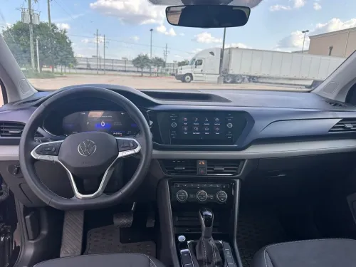 Volkswagen Taos 2024 SE Black 