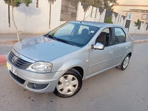 Dacia Logan 2012 1ere MAIN 00 PEINTURE