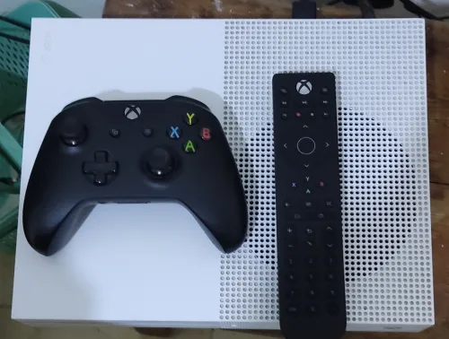 Xbox One S