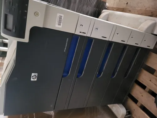 HP Color Laserjet CP5525