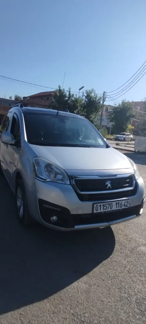 Peugeot Partner 2016 Tepee Allure 