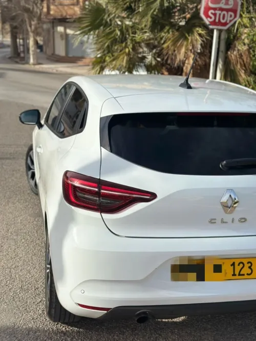 Renault Clio 5  2023 Evolution