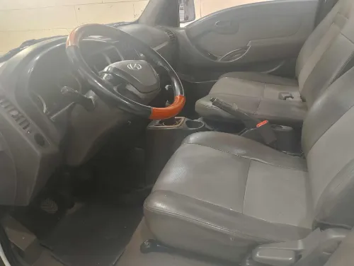 Hyundia Hyundia H100 2016