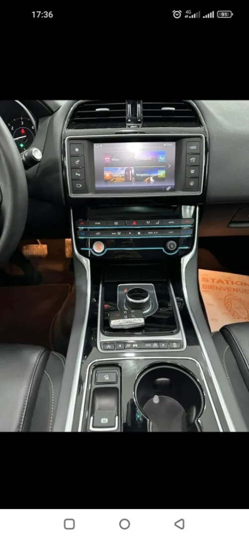 Jaguar XE 2017 Prestige