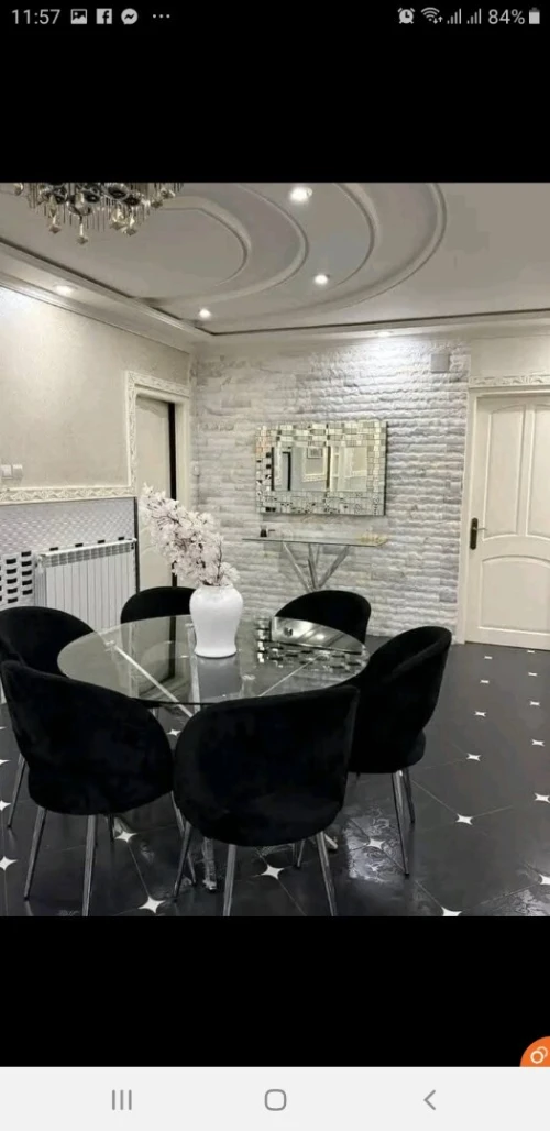 TABLE SALLE À MANGER 