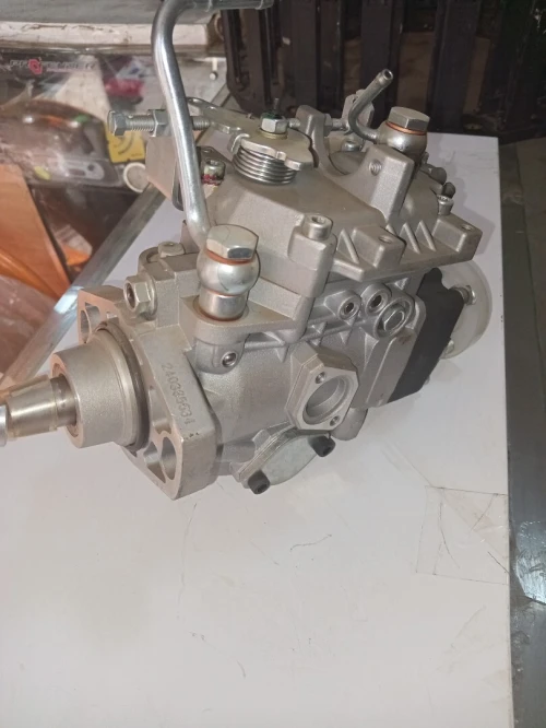 Pompe injection isuzu c240