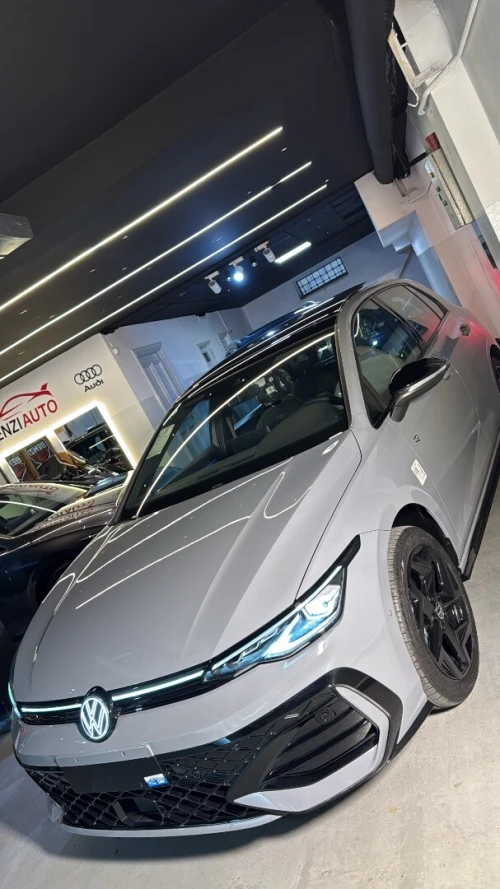 Volkswagen Golf 8 2025 R-Line