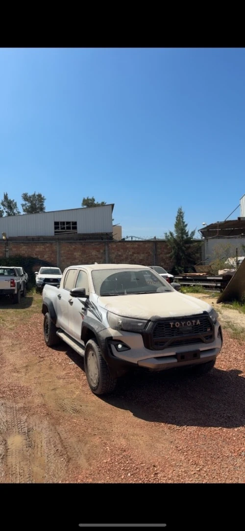 Toyota Hilux 2025 GR