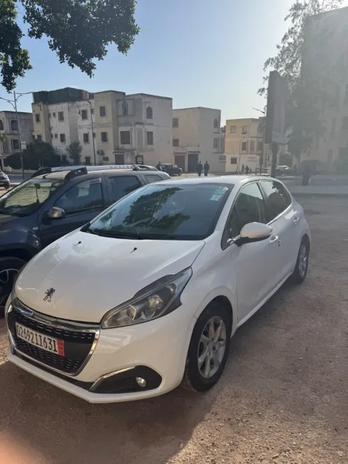 Peugeot 208 2016 