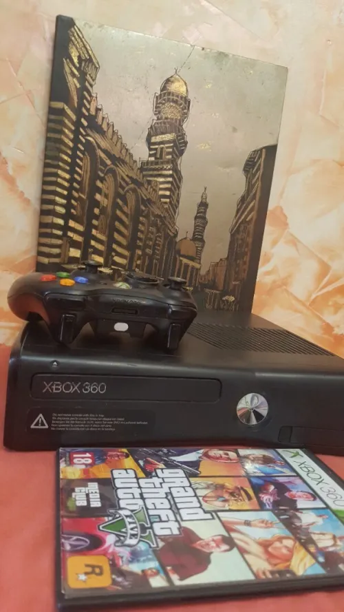 XBOX 360 Slim