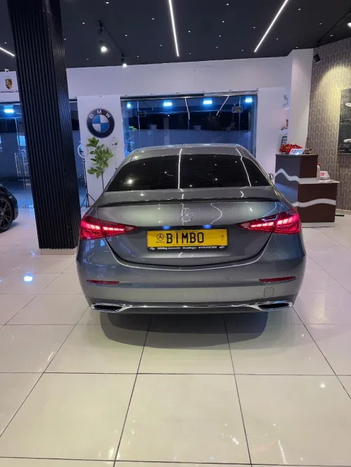 Location des voitures Mercedes classe C2024