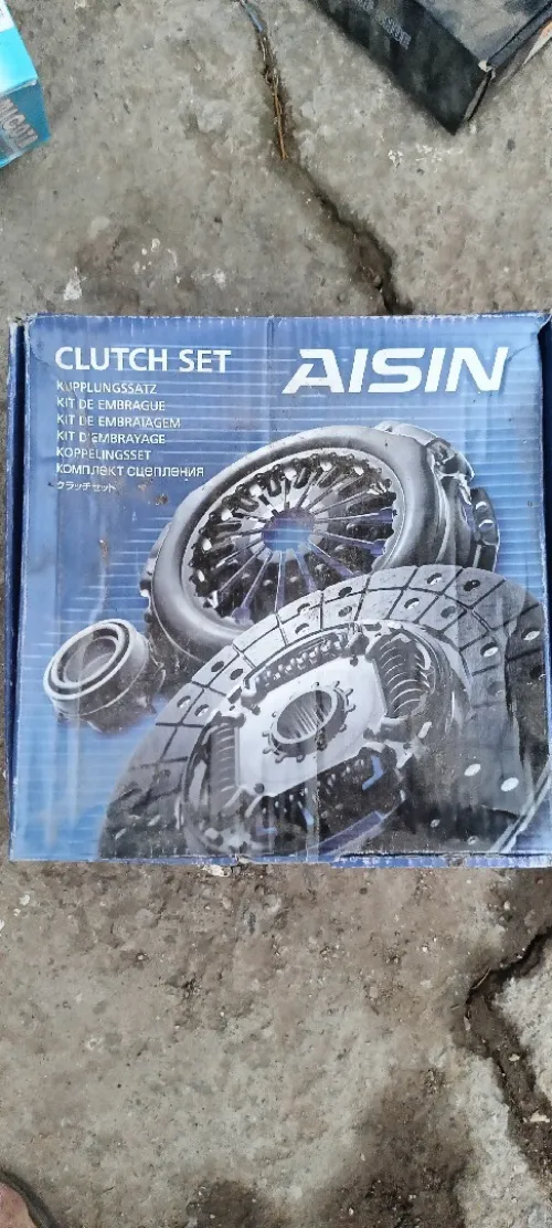 Kit embrayage neuf Hilux vigo 