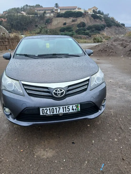 Toyota Avensis 2015 