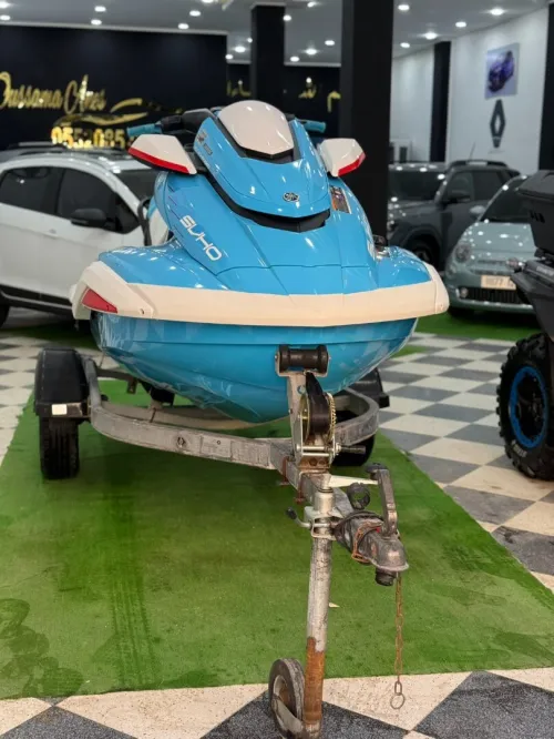 Jet ski