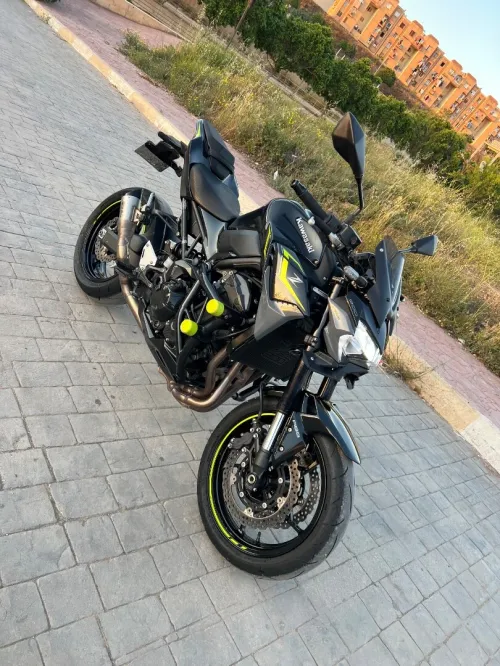 Kawazaki Z900 2024