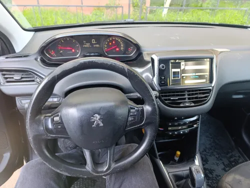Peugeot 208 2014 Active