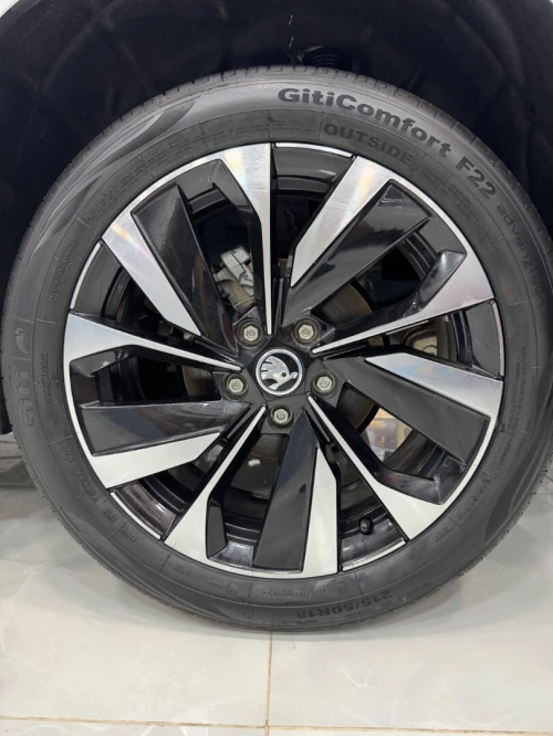Skoda Karoq 2025 