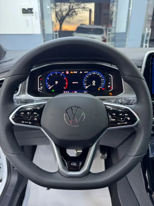 Volkswagen T-Roc 2025 R-Line 