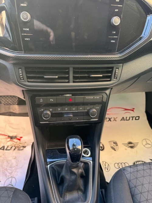Volkswagen T-CROSS 2021 Style