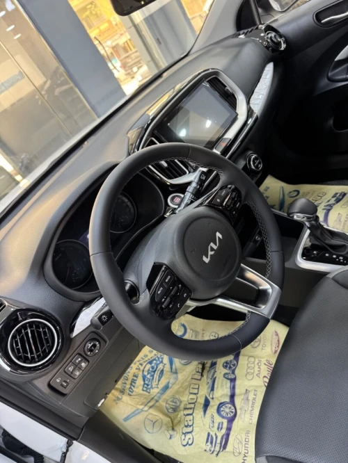 Kia KX1 2025 Kia KX1 Luxury