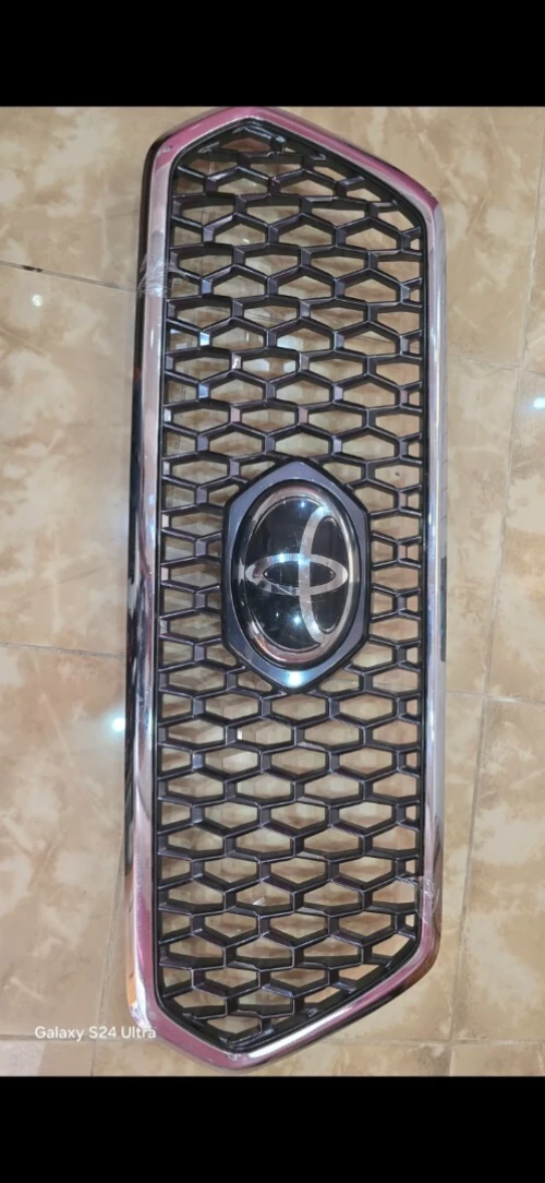 Calandre toyota tacoma 2023