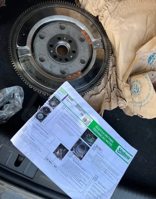 Volant moteur valeo clio 5 1.0 